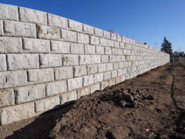 Commercial landscape construction retaining wall