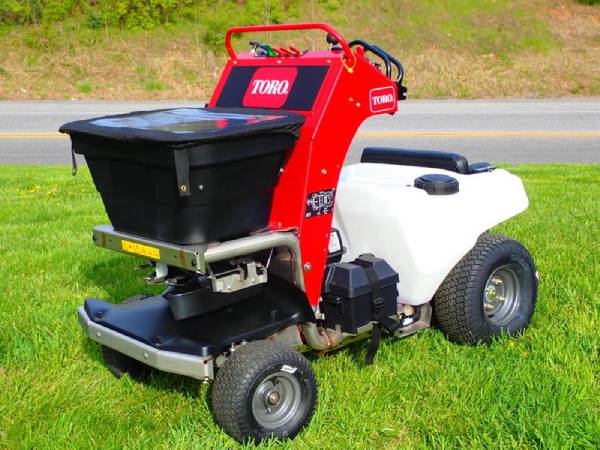 commercial lawn fertilizer - stand-on